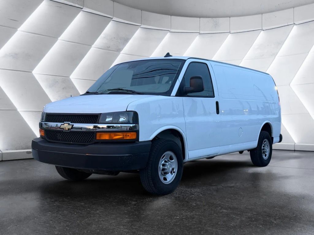 2021 CHEVROLET Express