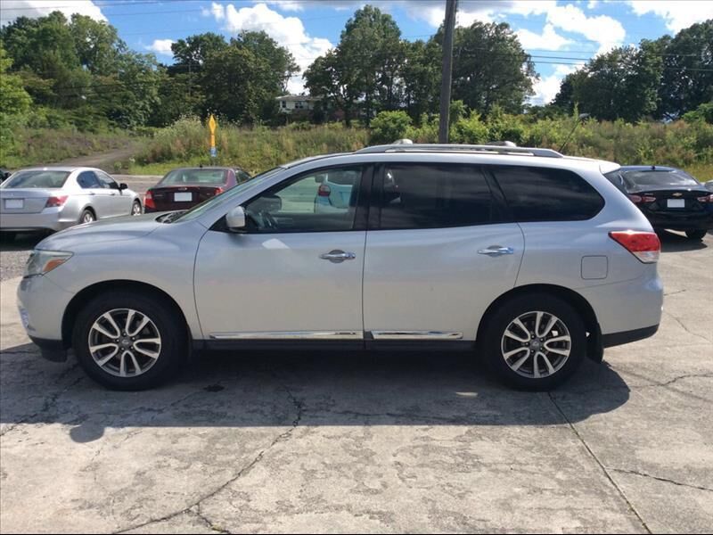 2014 NISSAN Pathfinder