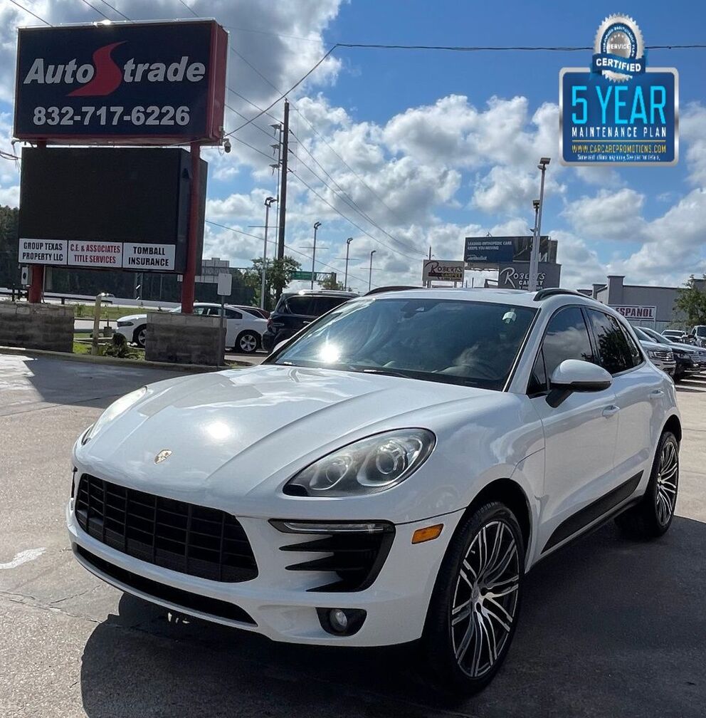 2017 PORSCHE Macan