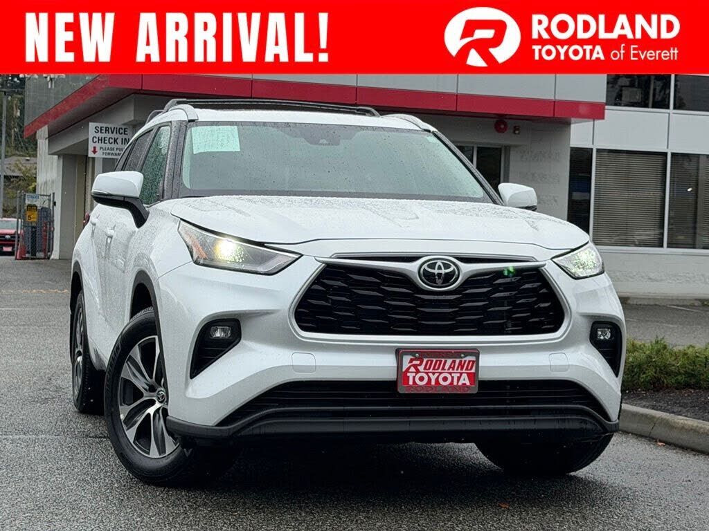 2025 TOYOTA Highlander