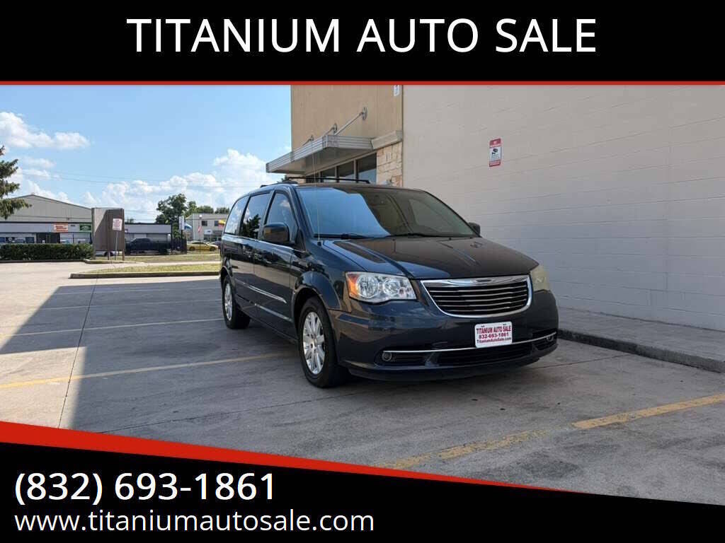 2014 CHRYSLER Town and Country