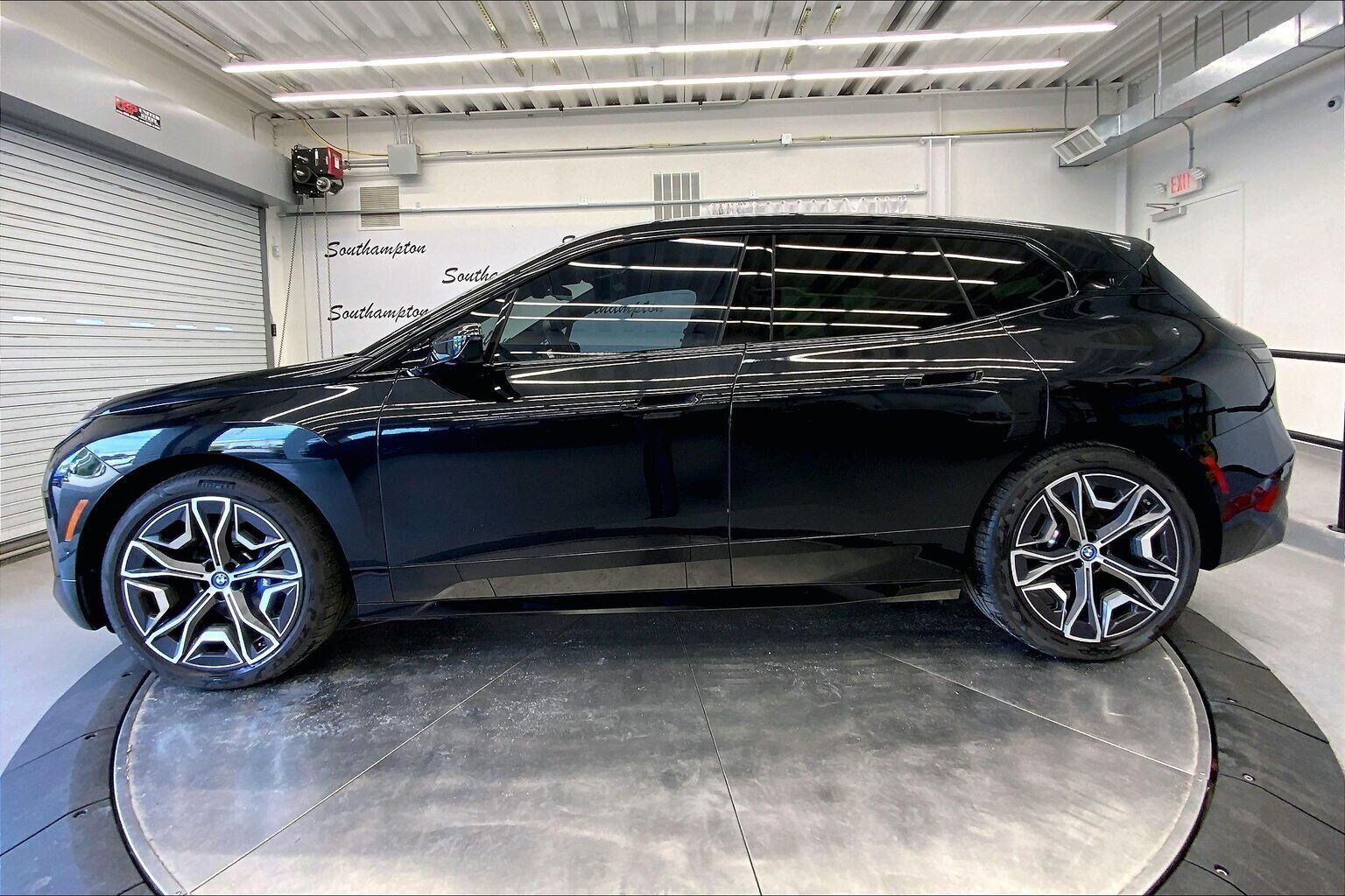 2023 BMW iX