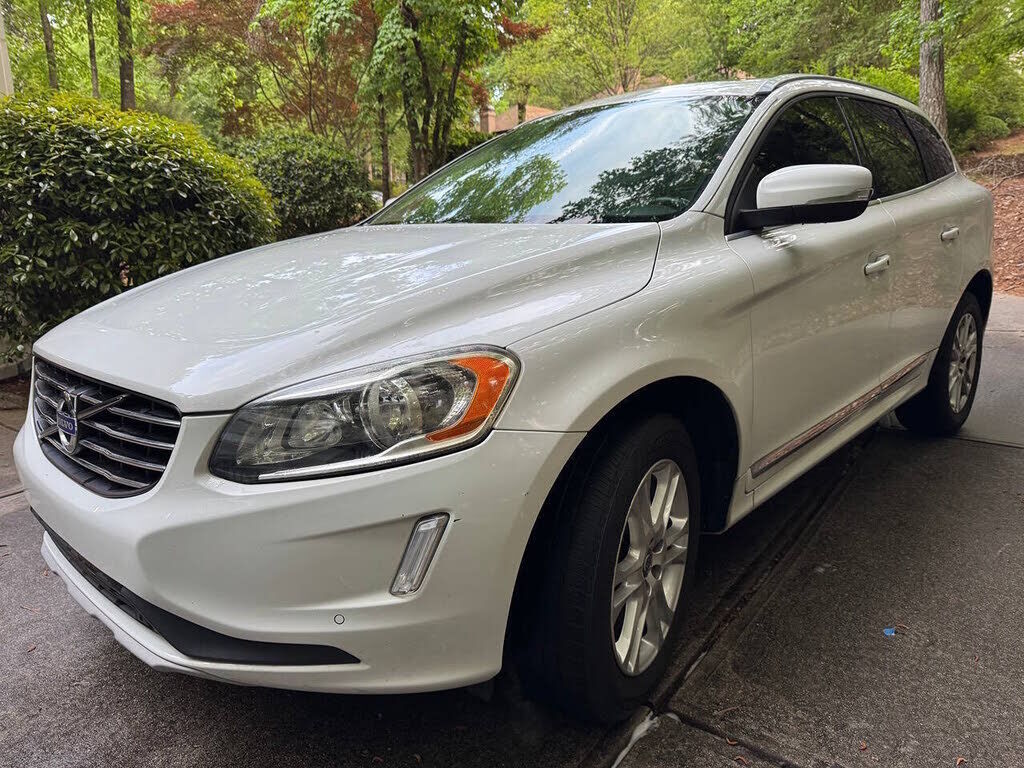 2016 VOLVO XC60