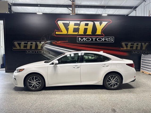 2018 Lexus ES