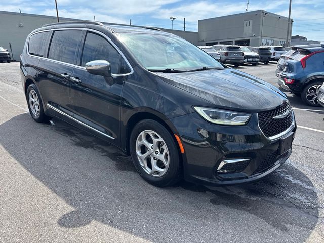 2023 CHRYSLER Pacifica