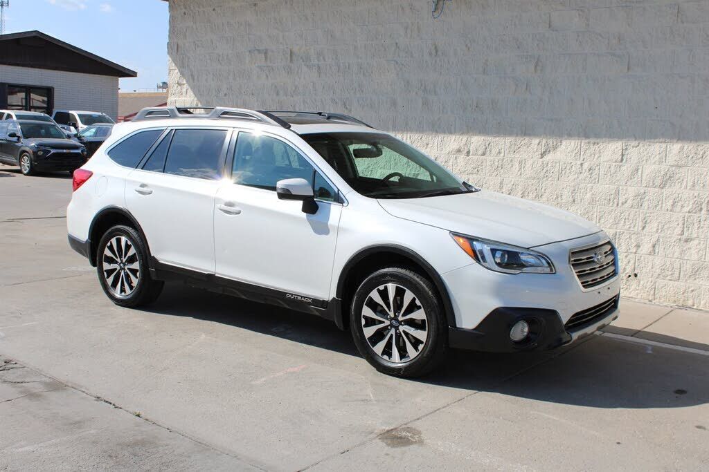 2017 SUBARU Outback
