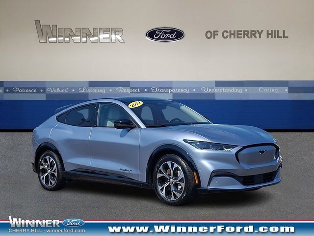 2022 FORD Mach-E