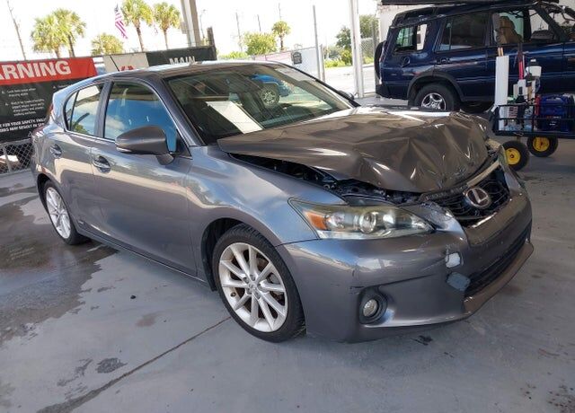 2013 LEXUS CT