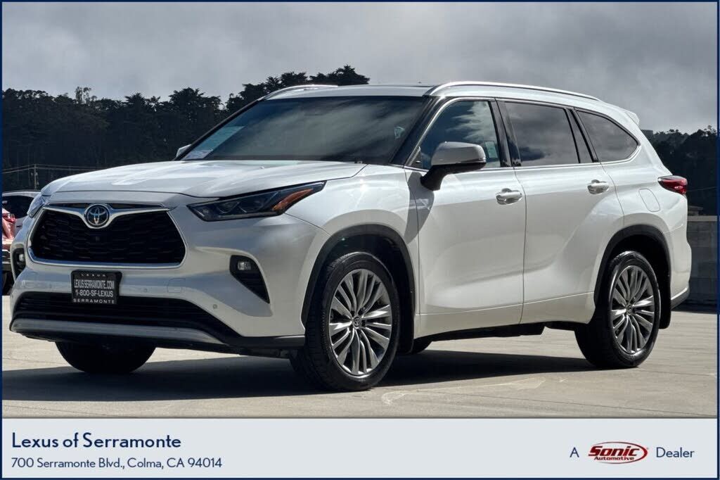 2021 TOYOTA Highlander