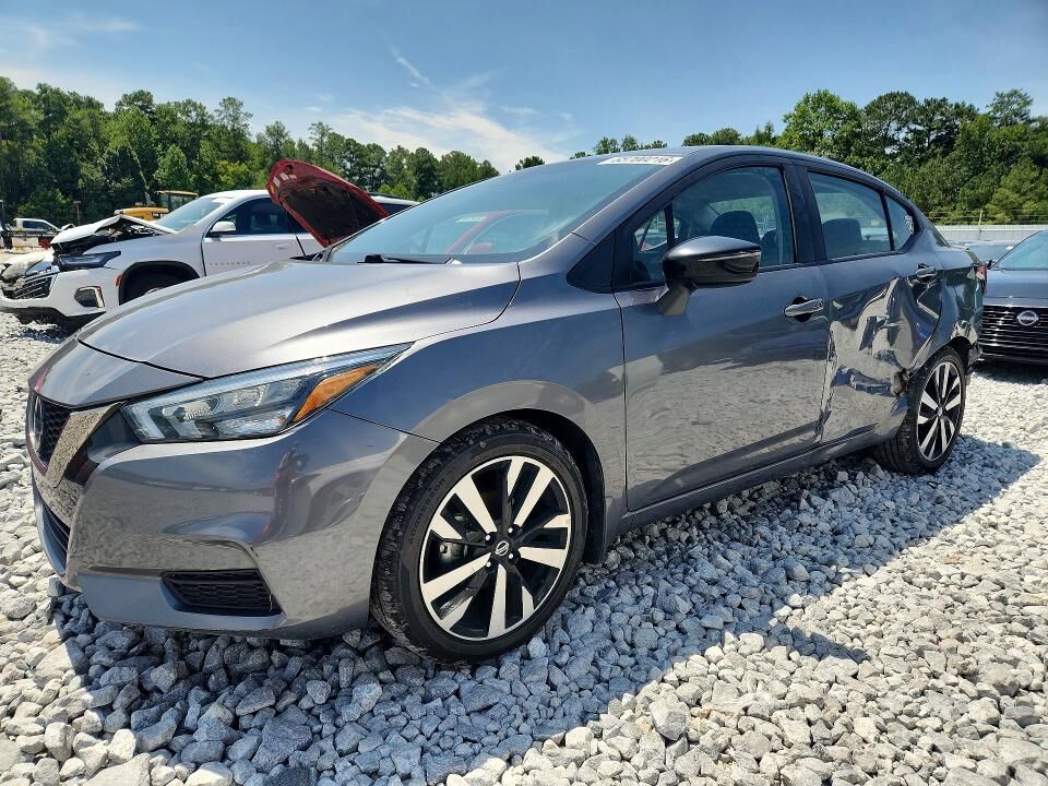 2022 NISSAN Versa