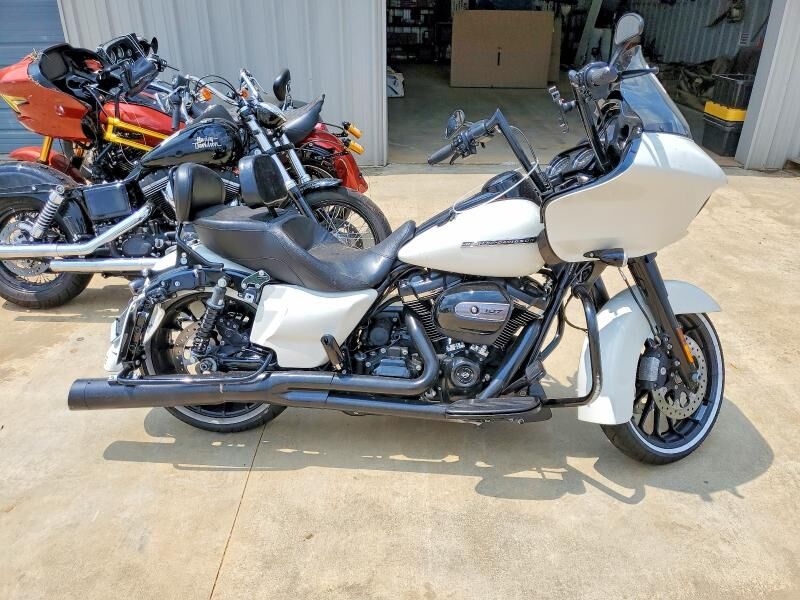 2018 HARLEY DAVIDSON FLTRXS / Road Glide Special