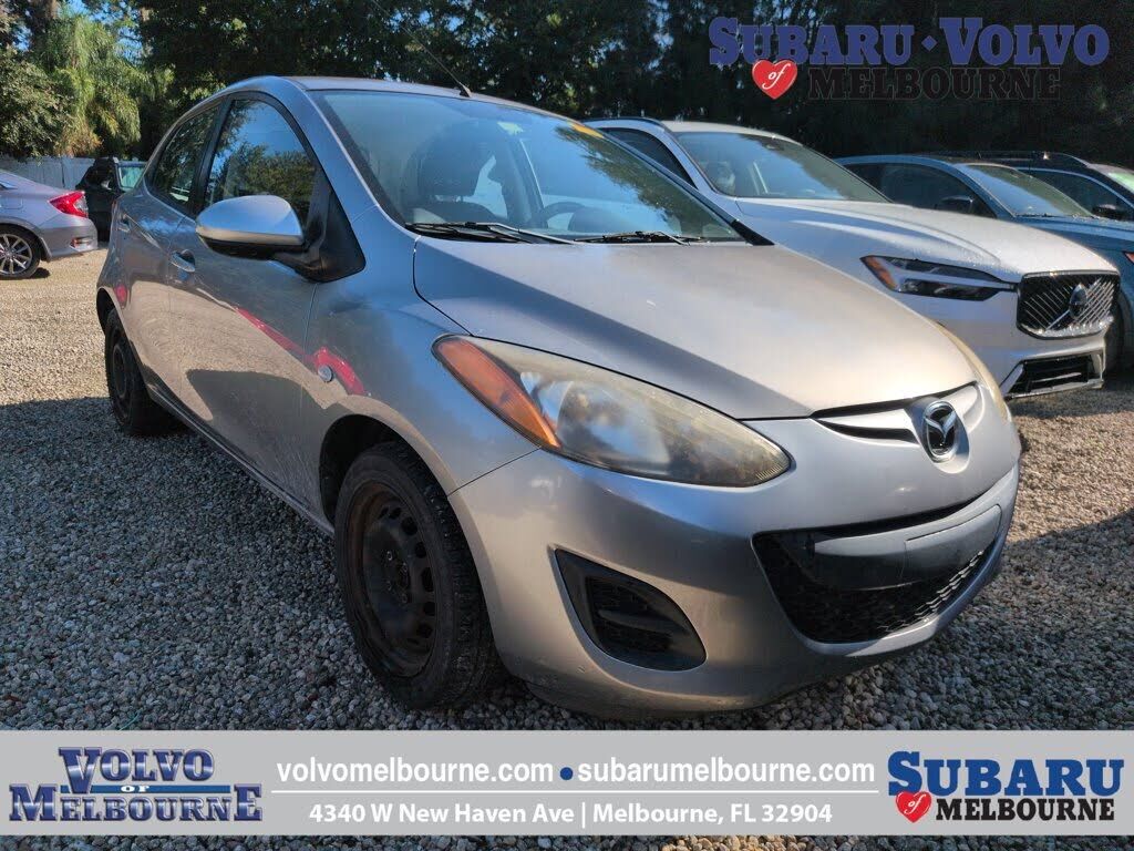 2013 MAZDA Mazda2
