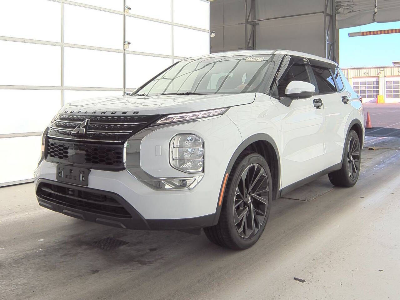 2022 MITSUBISHI Outlander