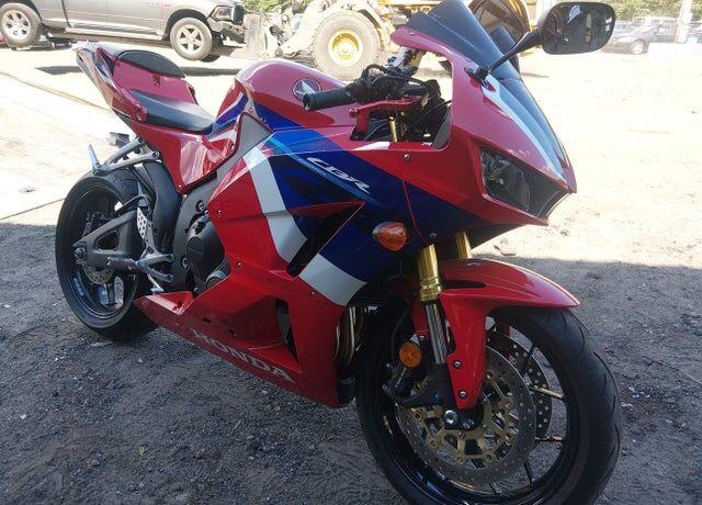 2024 HONDA CB