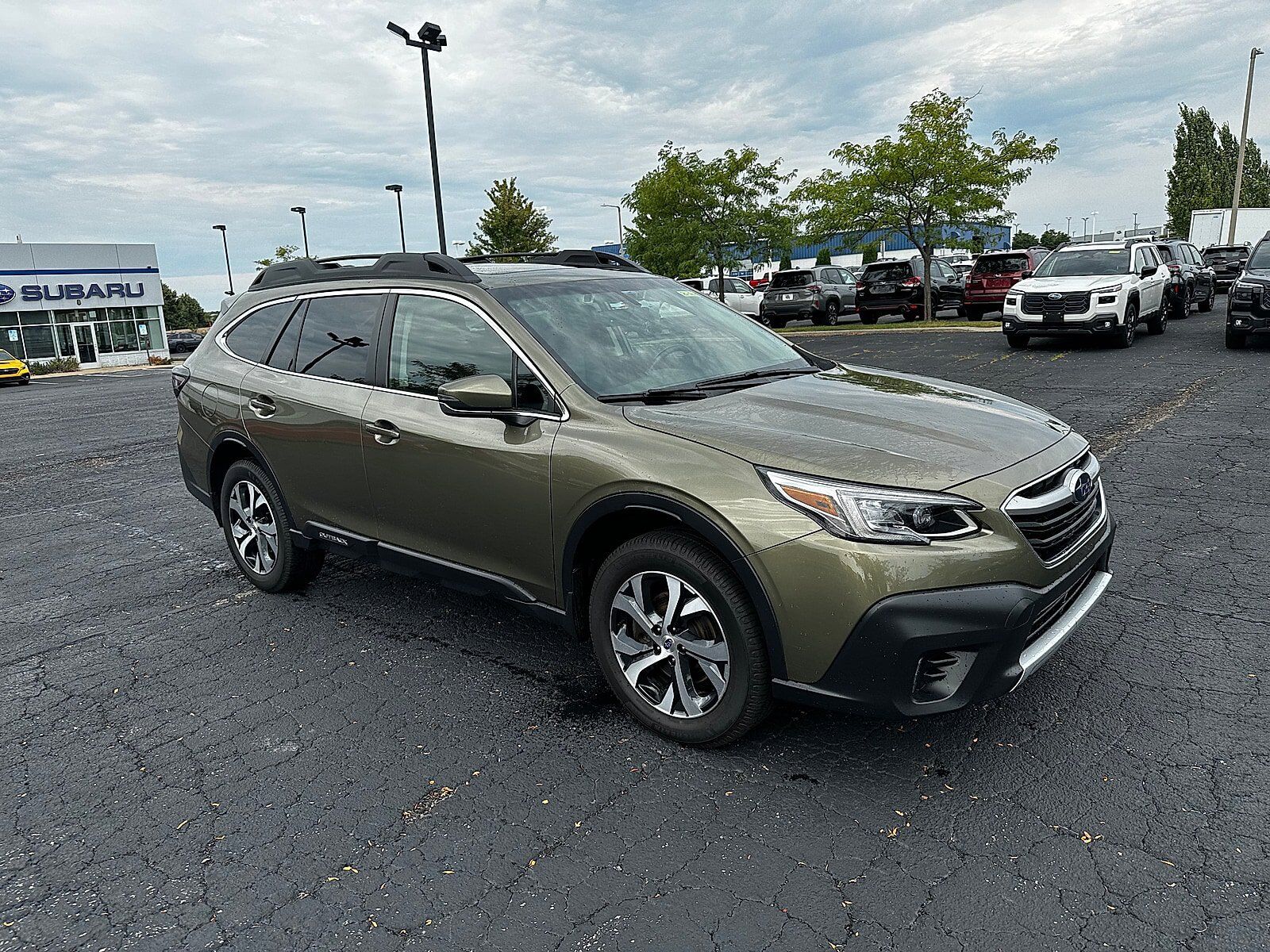 2022 SUBARU Outback
