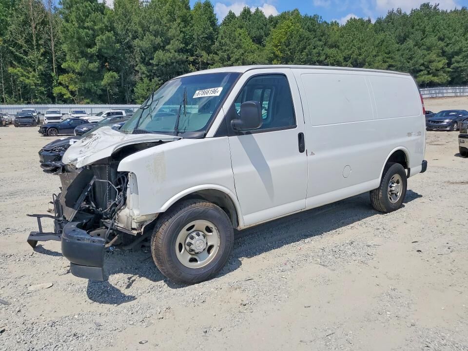 2017 CHEVROLET Express
