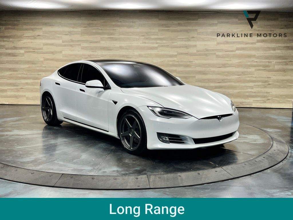 2021 TESLA Model S