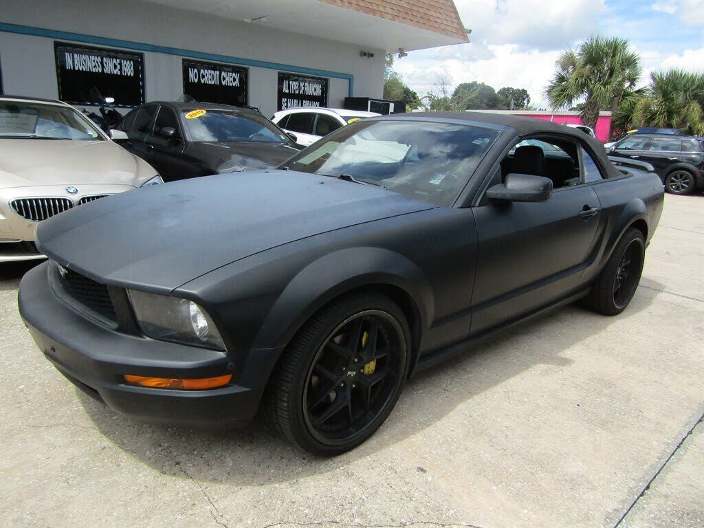 2005 FORD Mustang