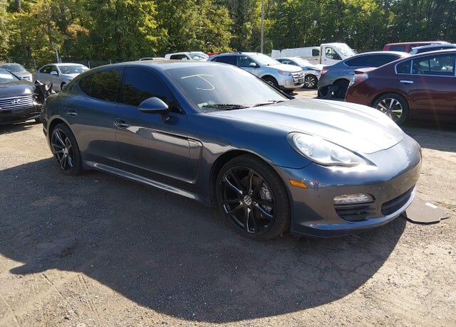 2011 PORSCHE Panamera