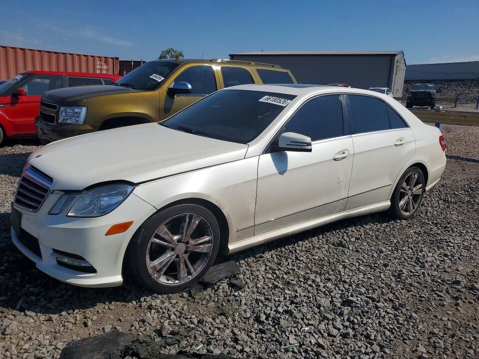 2013 MERCEDES-BENZ E-Class