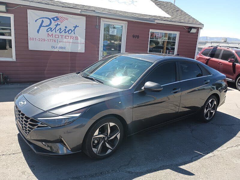 2023 HYUNDAI Elantra