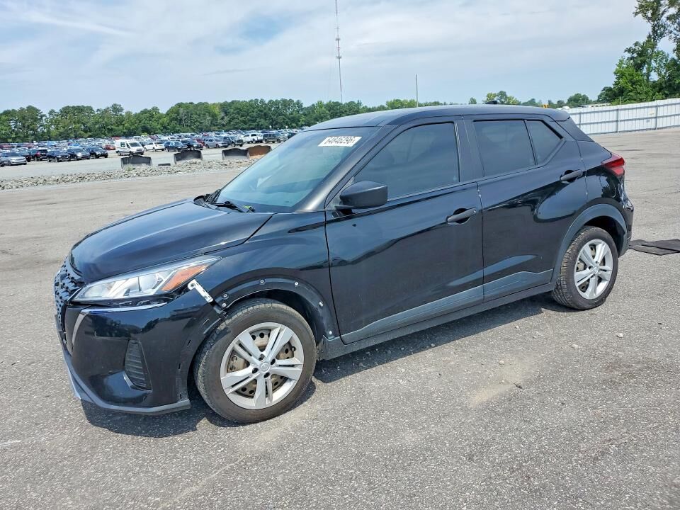 2021 NISSAN Kicks