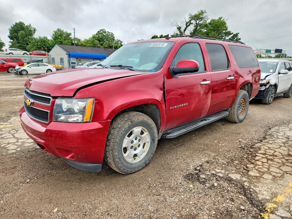 2014 CHEVROLET Suburban