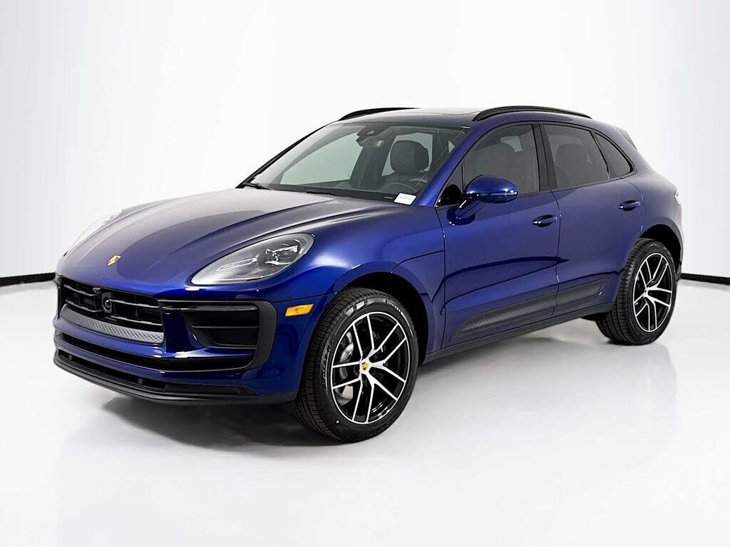 2026 PORSCHE Macan