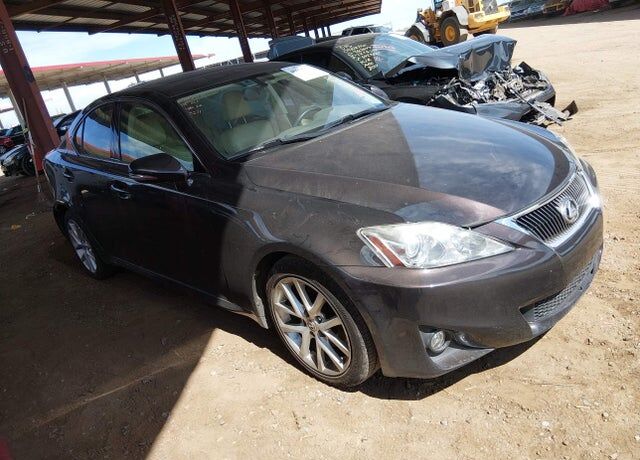 2013 LEXUS IS