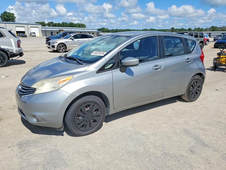 2015 NISSAN Versa