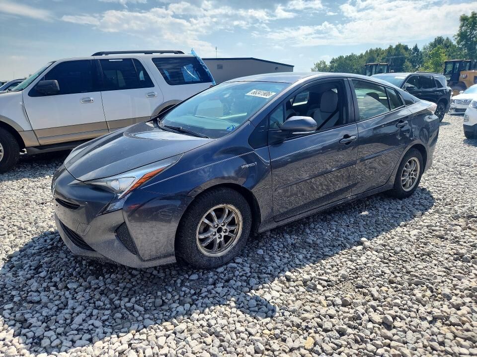 2016 TOYOTA PRIUS