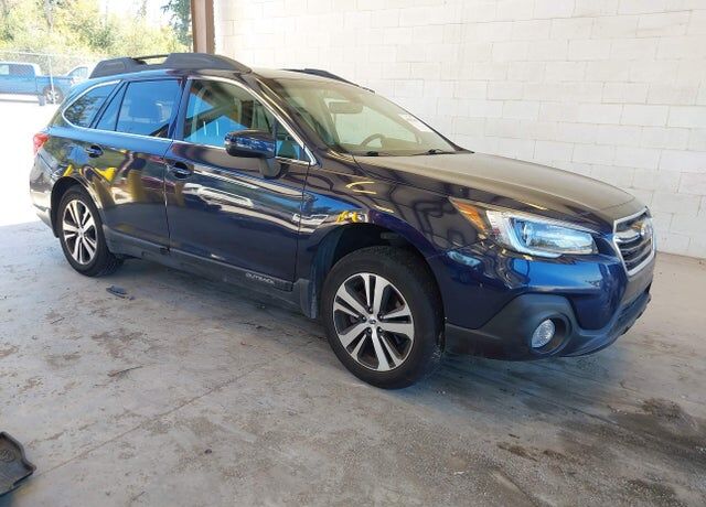 2018 SUBARU Outback