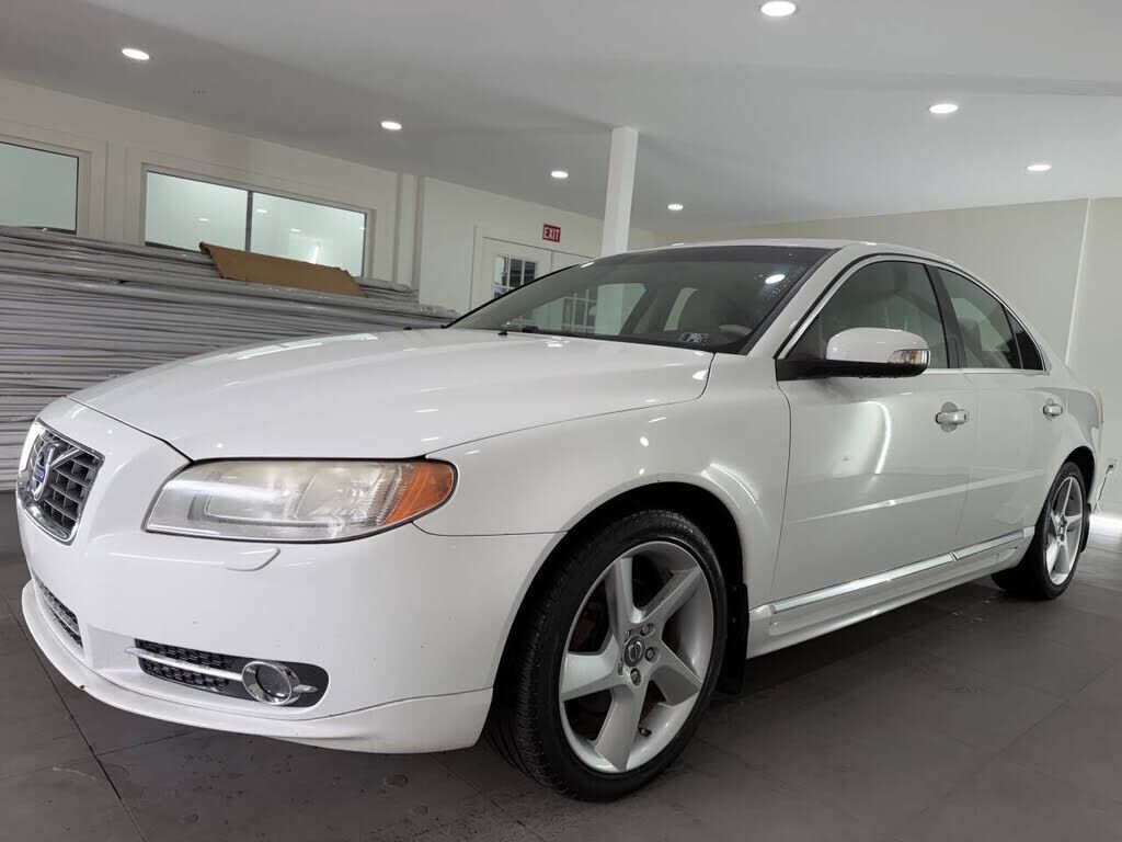 2010 VOLVO S80