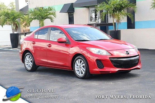 2013 MAZDA Mazda3