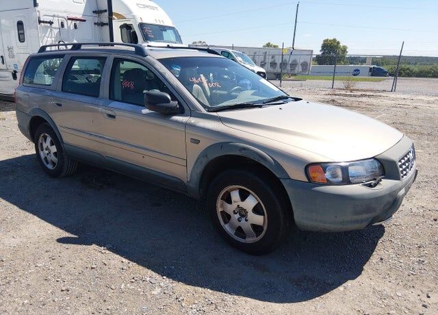2003 VOLVO V70