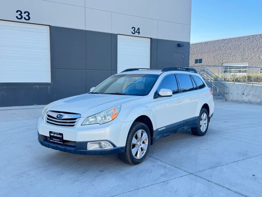 2011 SUBARU Outback