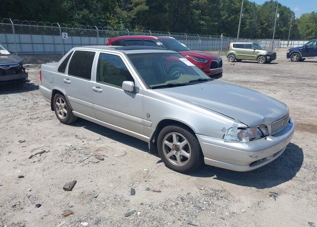 2000 VOLVO S70