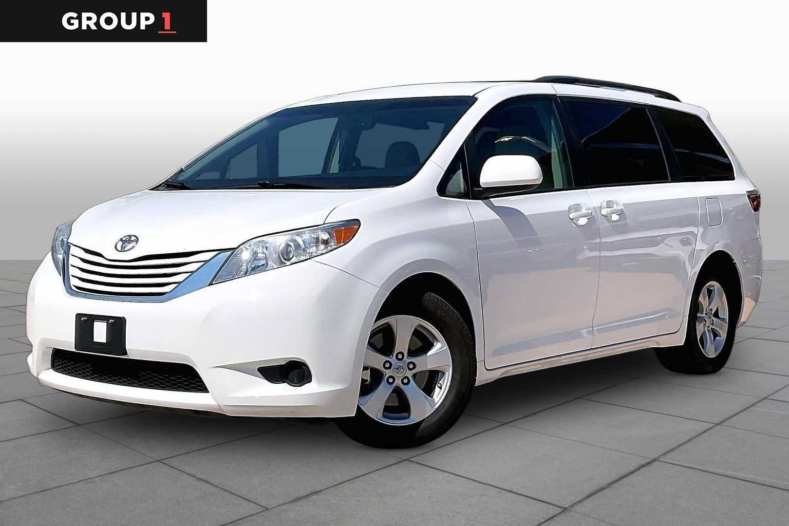 2015 TOYOTA Sienna