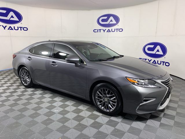 2018 LEXUS ES