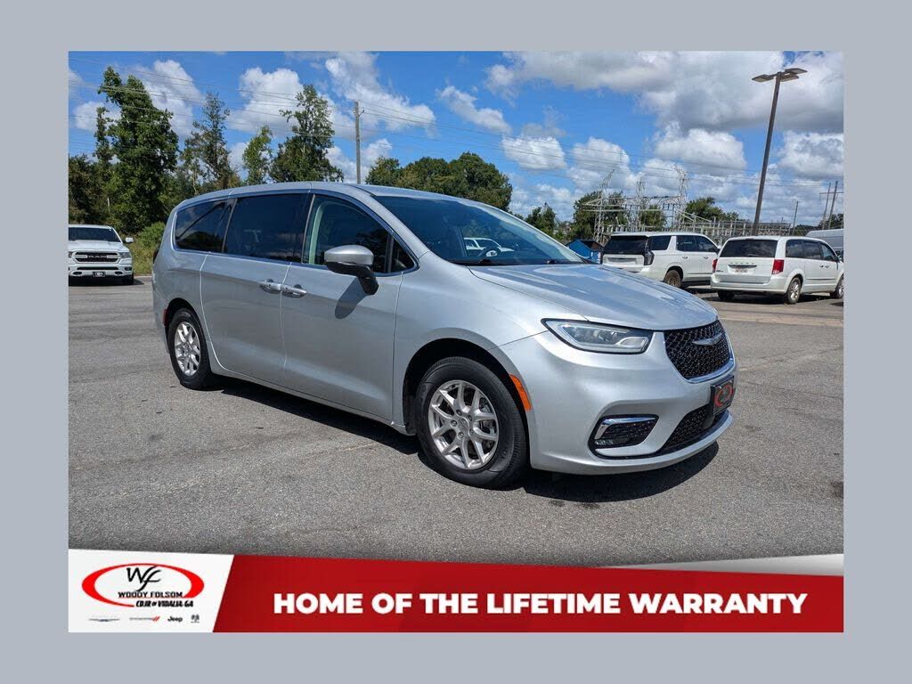 2023 CHRYSLER Pacifica