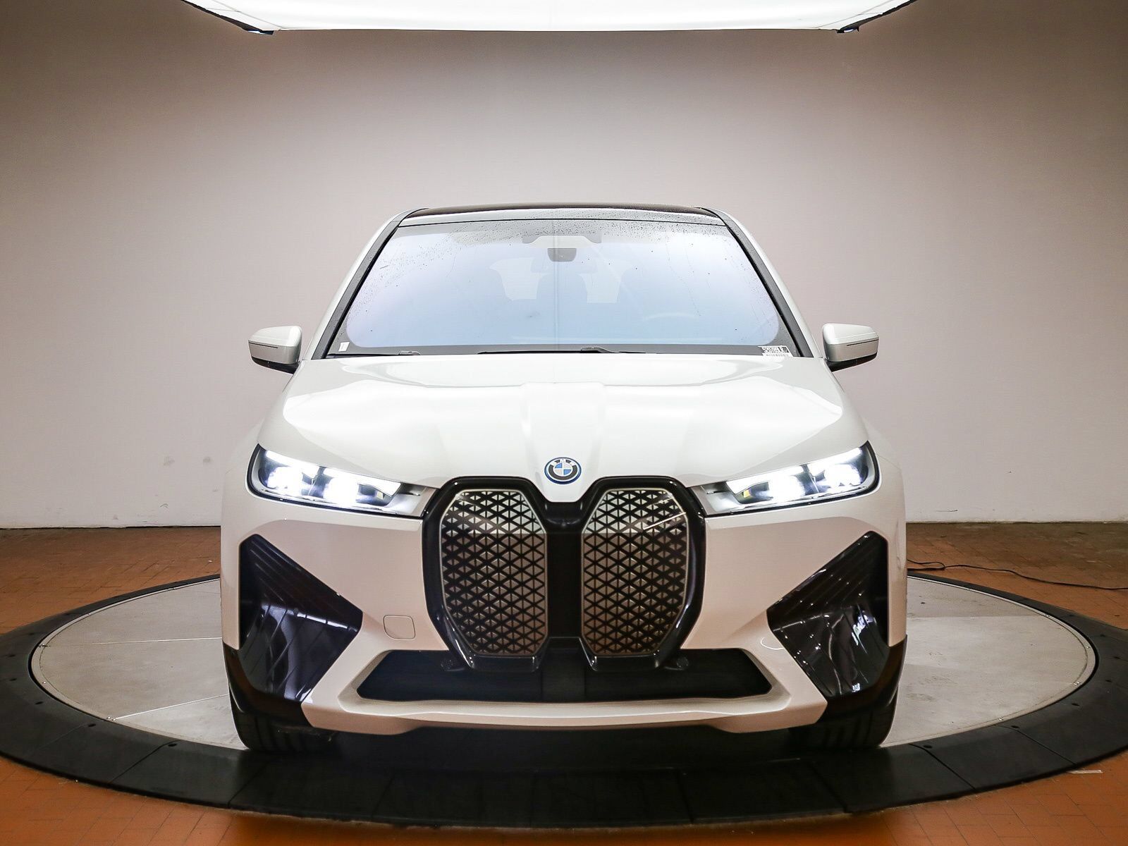 2024 BMW iX