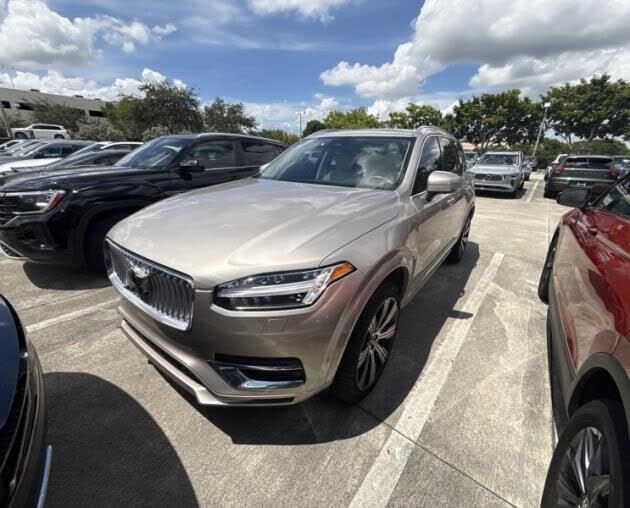 2025 VOLVO XC90