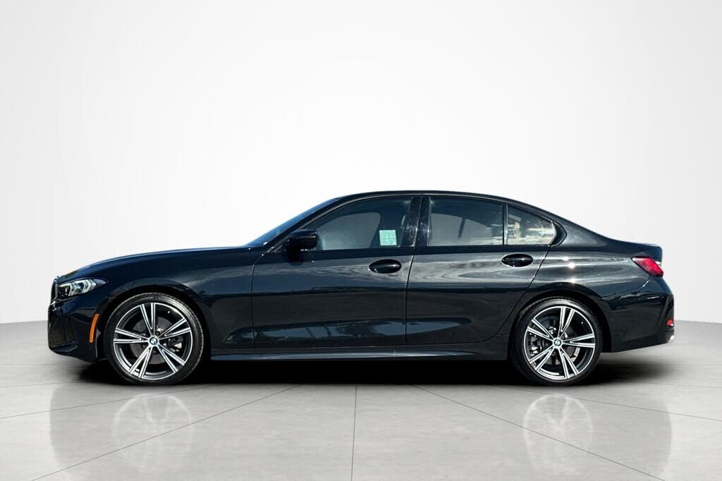 2023 BMW 330i