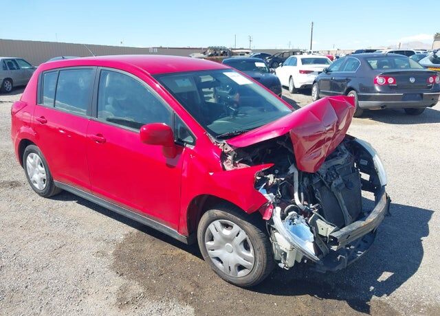 2010 NISSAN Versa
