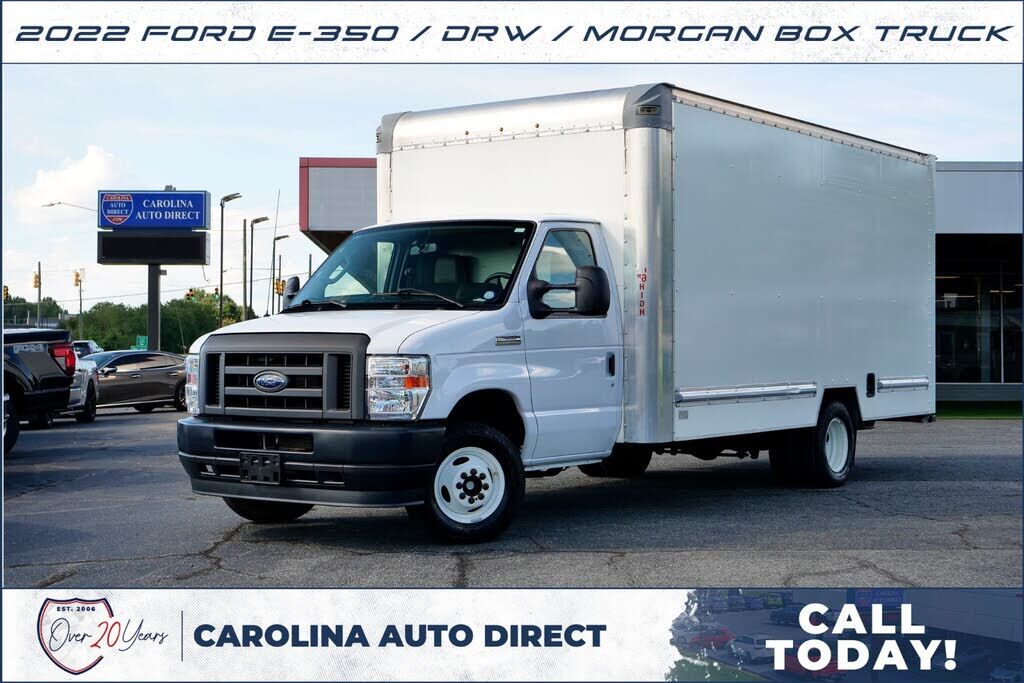2022 FORD E-350