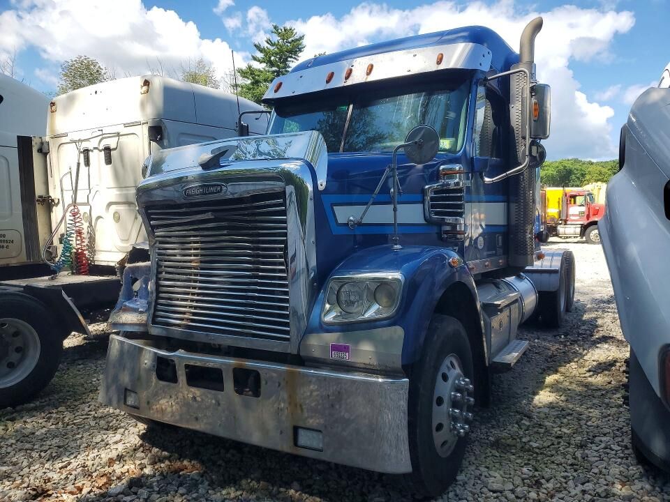 2016 FREIGHTLINER SD122