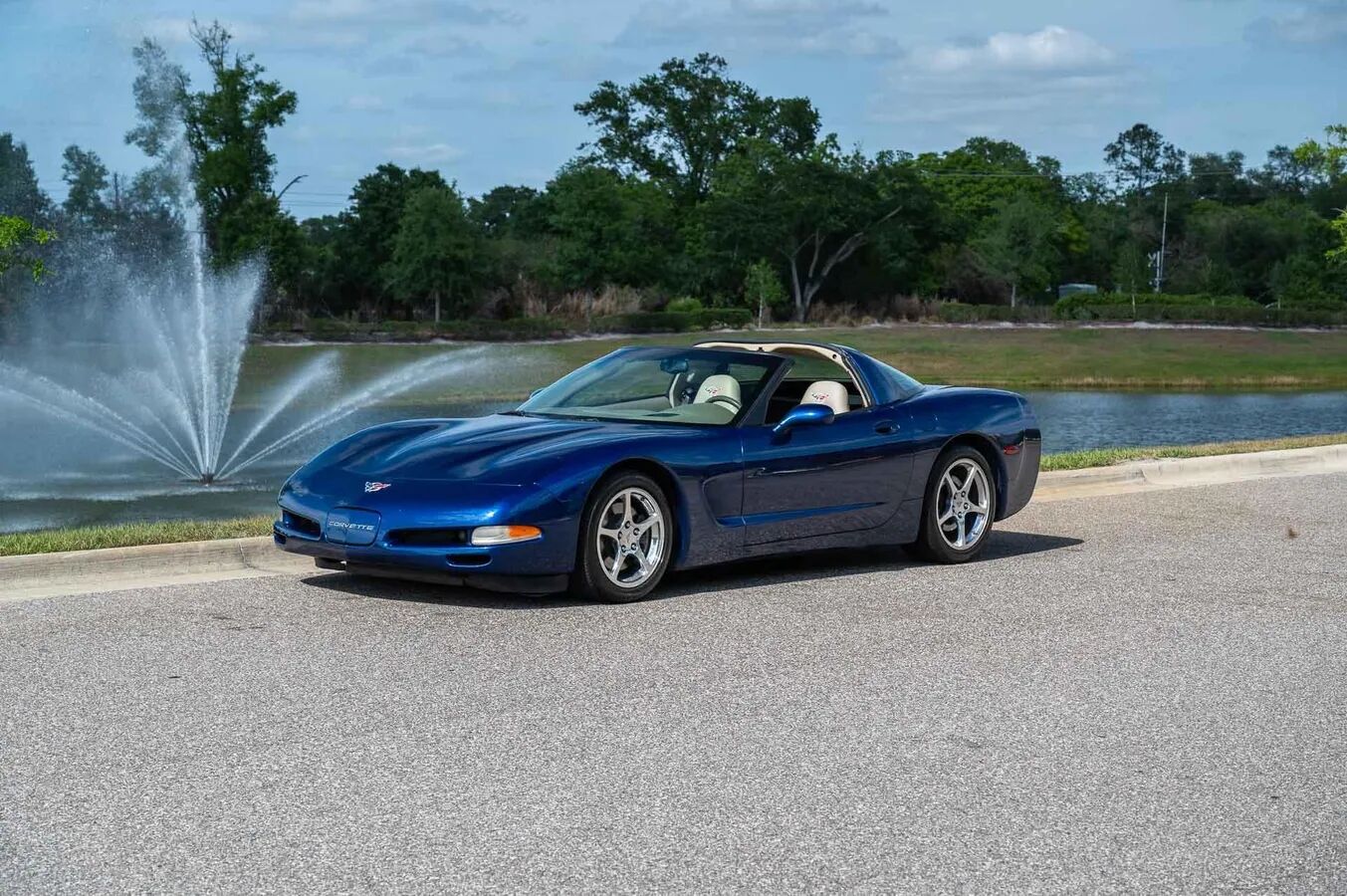 2004 CHEVROLET Corvette