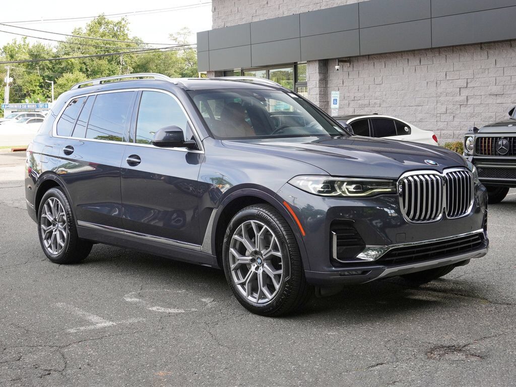 2022 BMW X7