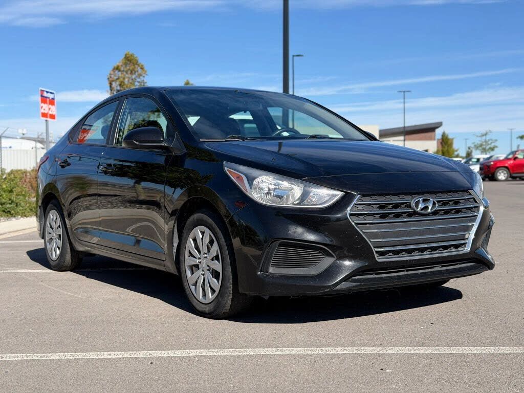 2022 HYUNDAI Accent