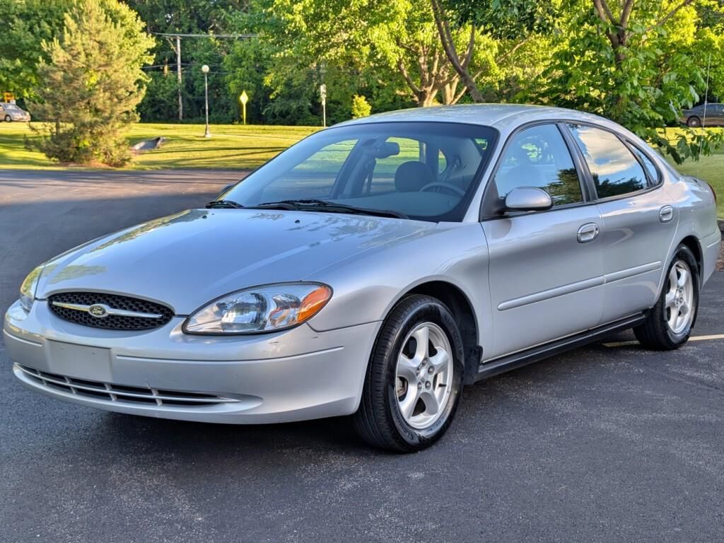 2002 FORD Taurus
